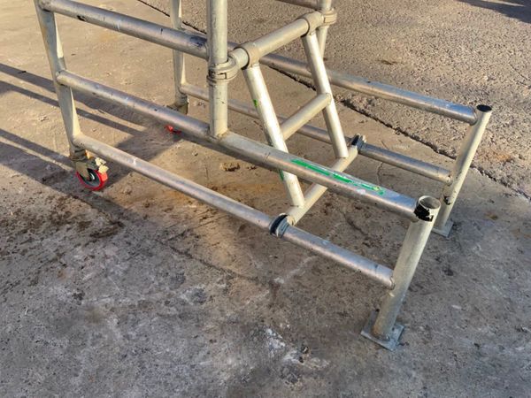 FOLDING PODIUM / ACCESS PLATFORM.........1216t. 347677713