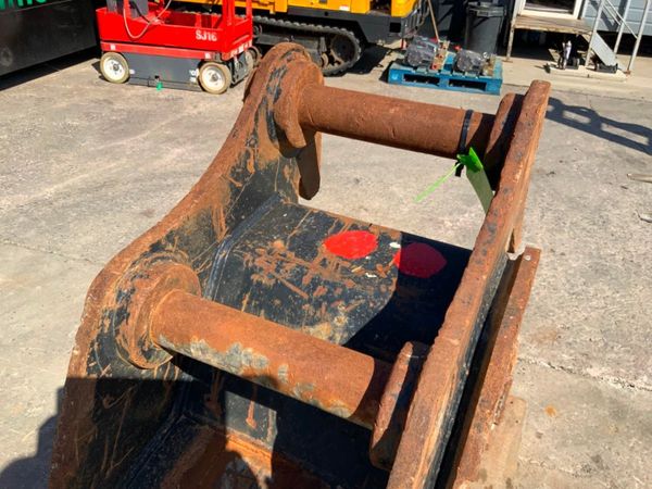 24" RHINOX XP DIGGING BUCKET....80mm PINS..1538t. 347709151