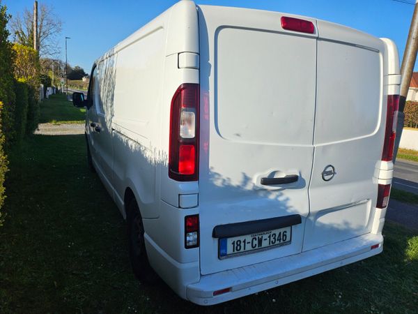 Opel Vivaro 2018 347727859
