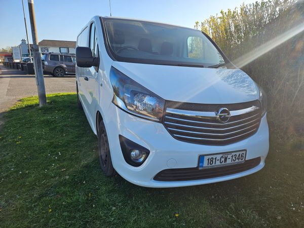 Opel Vivaro 2018 347727863