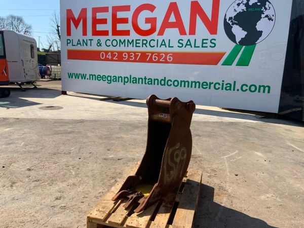 12" DIGGING BUCKET.....60mm PINS........1599t. 347907037