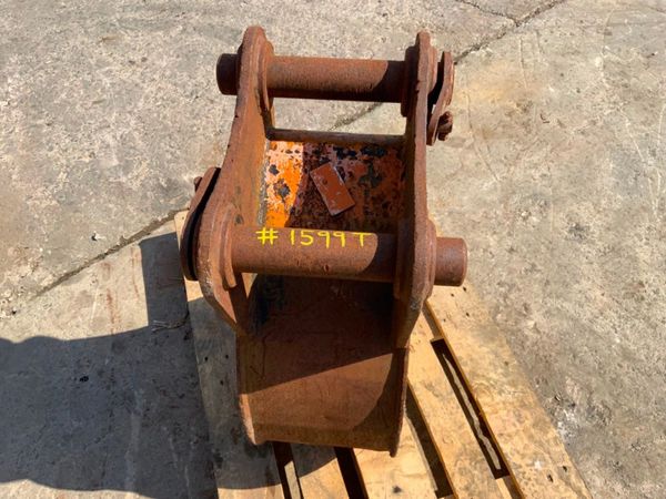 12" DIGGING BUCKET.....60mm PINS........1599t. 347907042