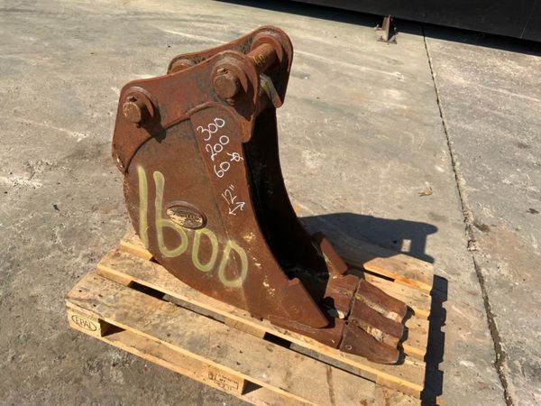 12" STRICKLAND BUCKET...60mm PINS.....1600t. 347900762