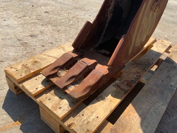 12" STRICKLAND BUCKET...60mm PINS.....1600t. 347900772
