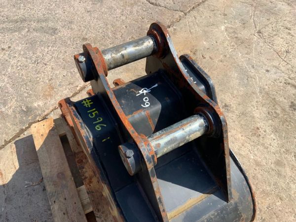 18" RHINOX XP DIGGING BUCKET.....60mm PINS...1596. 347911616