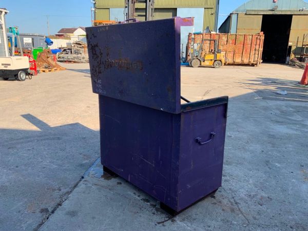 TOOL STORAGE LOCK BOX / VAN VAULT.......1305t. 347912950