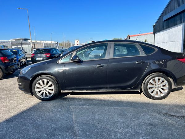 Opel Astra 2015 347922497