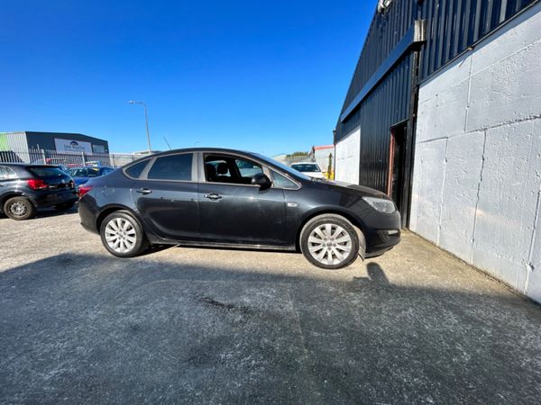 Opel Astra 2015 347922498