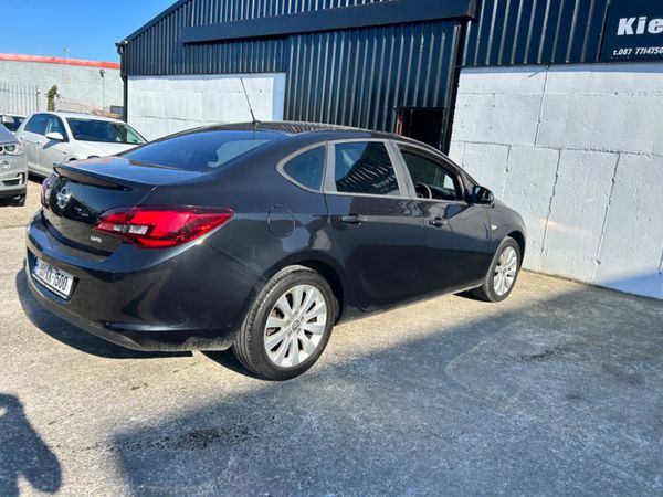 Opel Astra 2015 347922505