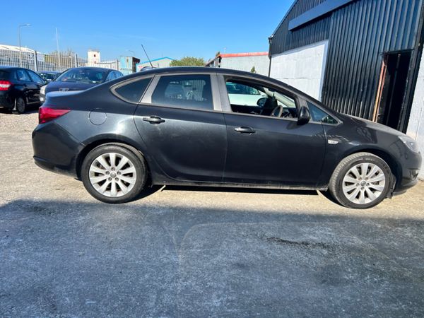 Opel Astra 2015 347922500