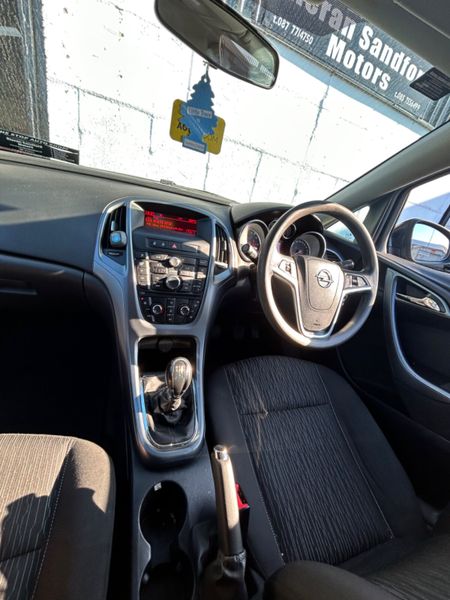 Opel Astra 2015 347922511