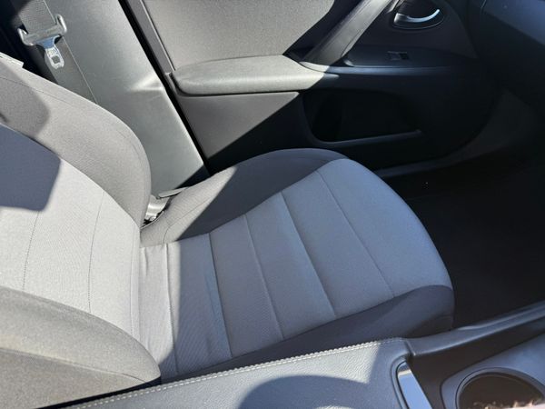 Avensis 347968536