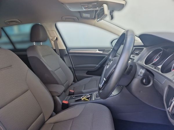 VW Golf 347983024