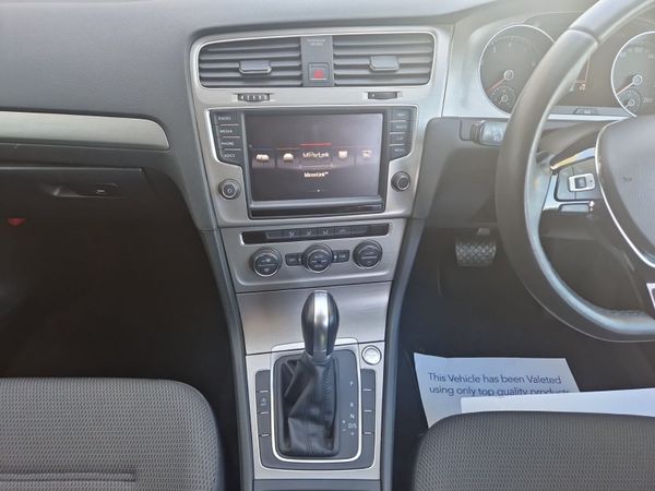 VW Golf 347983022