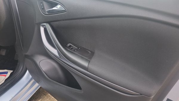 Opel Astra 2017 AA APPROVED 348205864