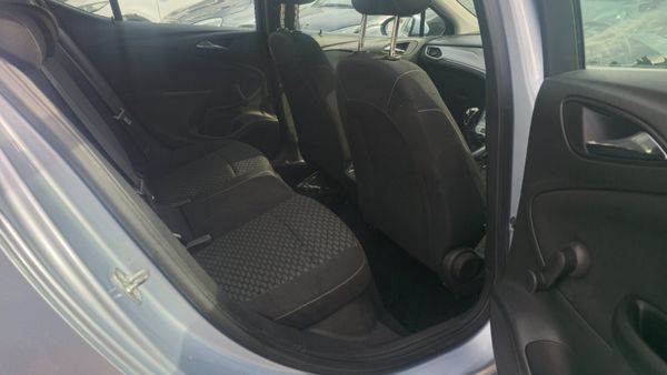Opel Astra 2017 AA APPROVED 348205860