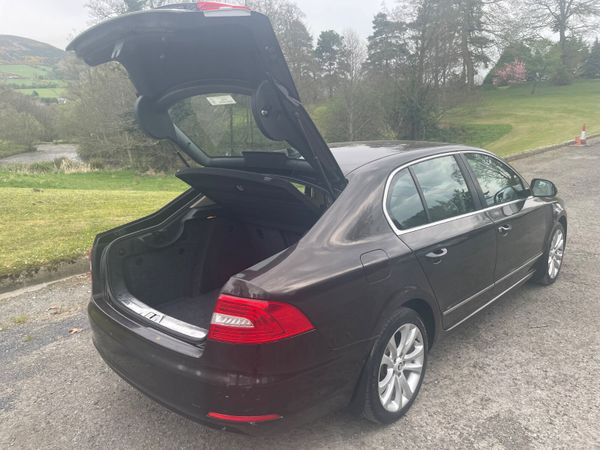 Skoda Superb 2015 , cream leather , high spec 348202448