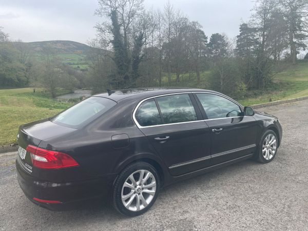 Skoda Superb 2015 , cream leather , high spec 348202469