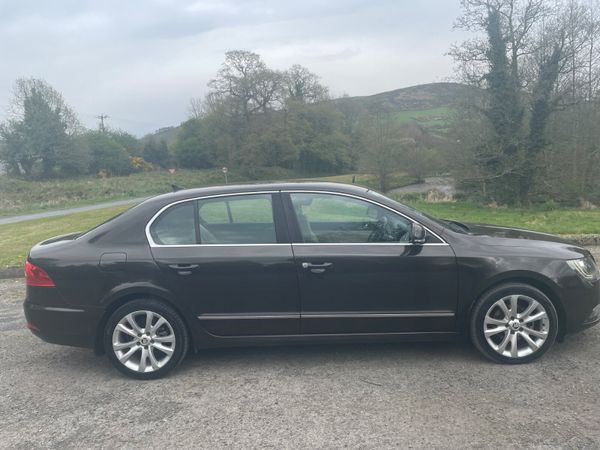 Skoda Superb 2015 , cream leather , high spec 348202475
