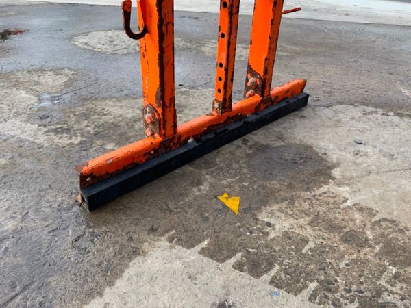 2019 EICHINGER MANUAL BRICK / BLOCK GRAB...186 348311858