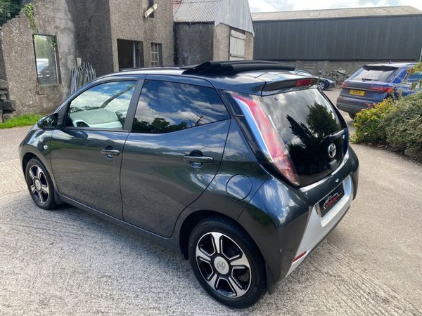 2016 (162) Toyota Aygo X - Clusiv 2 VVT-I 1.0 348344358