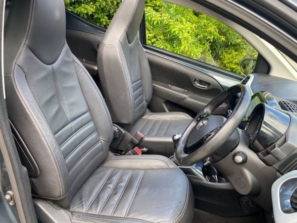 2016 (162) Toyota Aygo X - Clusiv 2 VVT-I 1.0 348344364