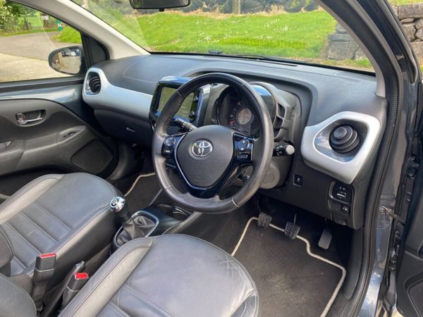 2016 (162) Toyota Aygo X - Clusiv 2 VVT-I 1.0 348344363
