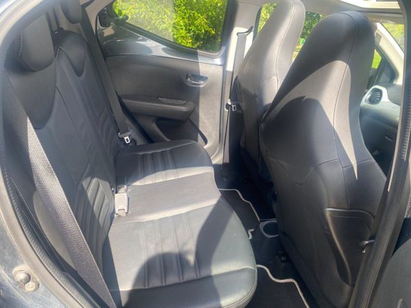 2016 (162) Toyota Aygo X - Clusiv 2 VVT-I 1.0 348344377