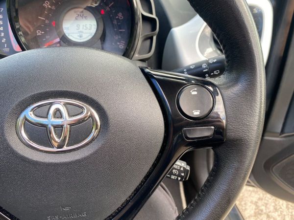 2016 (162) Toyota Aygo X - Clusiv 2 VVT-I 1.0 348344370