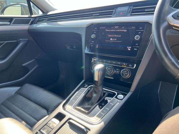 2020 Volkswagen Passat SEL 2.0 TDI Estate - Automa 348349229