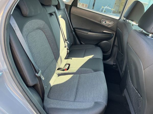 2020 (202) Hyundai Kona Premium 64kw Battery Elec 348349271