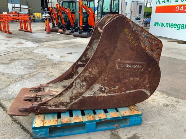 24" VOLVO SCOOP TYPE BUCKET.....80mm PINS...562 348342456