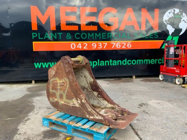 24" VOLVO SCOOP TYPE BUCKET.....80mm PINS...562 348342460