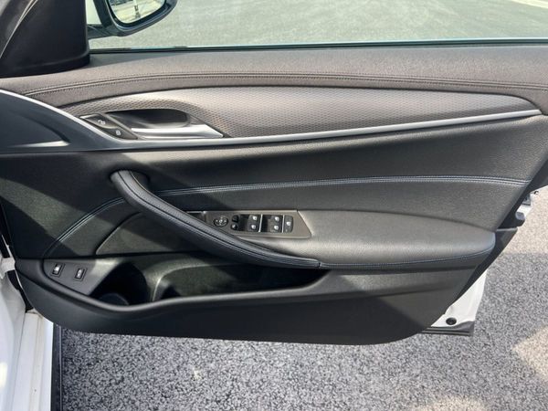 2022 (222) BMW 530E M Sport PHEV - Sunroof 348350104