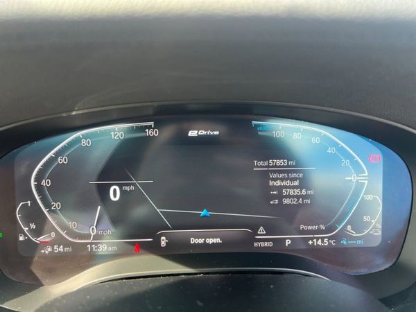 2022 (222) BMW 530E M Sport PHEV - Sunroof 348350105