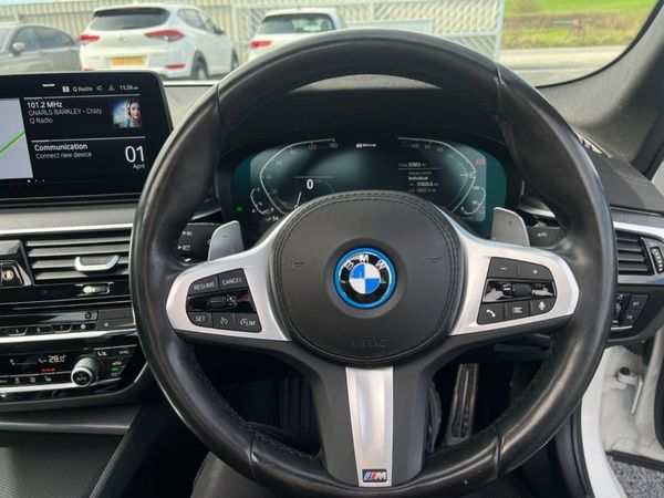 2022 (222) BMW 530E M Sport PHEV - Sunroof 348350106