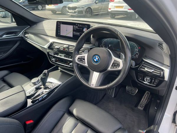 2022 (222) BMW 530E M Sport PHEV - Sunroof 348350100