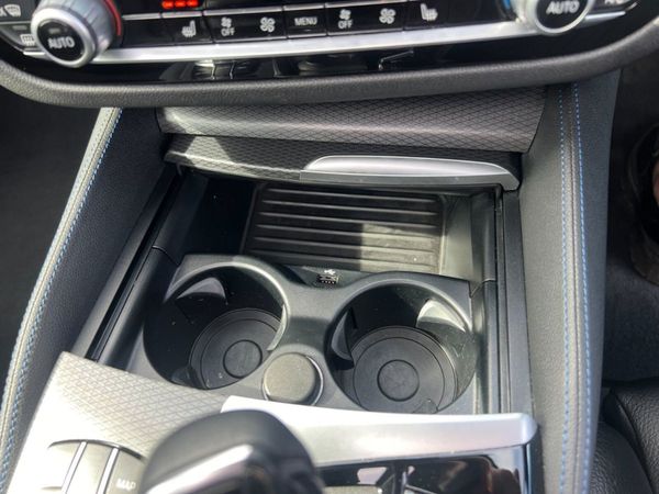 2022 (222) BMW 530E M Sport PHEV - Sunroof 348350117