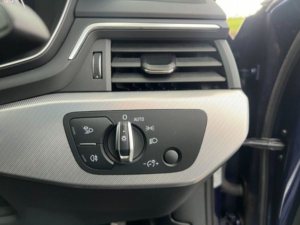 2024 Audi A4 Technik 35 2.0 TDI MHEV 348350175