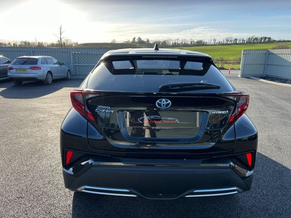 2020 Toyota CH-R Design 2.0 CVT HEV 348350247