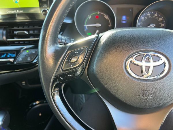 2020 Toyota CH-R Design 2.0 CVT HEV 348350256