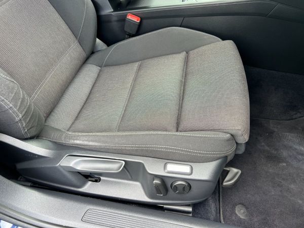 2016 Volkswagen Passat SE Business 2.0 TDI BMT Est 348350445