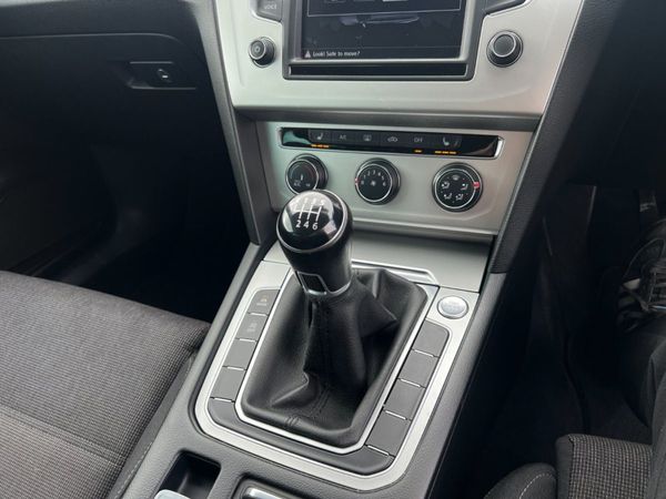 2016 Volkswagen Passat SE Business 2.0 TDI BMT Est 348350457