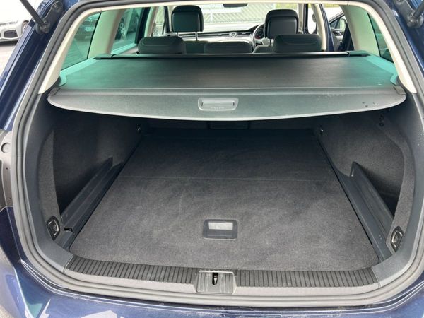 2016 Volkswagen Passat SE Business 2.0 TDI BMT Est 348350462
