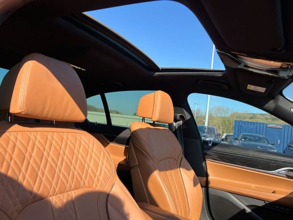 2020 (202) BMW 7 Series  745E M Sport Auto - Sunro 348350575