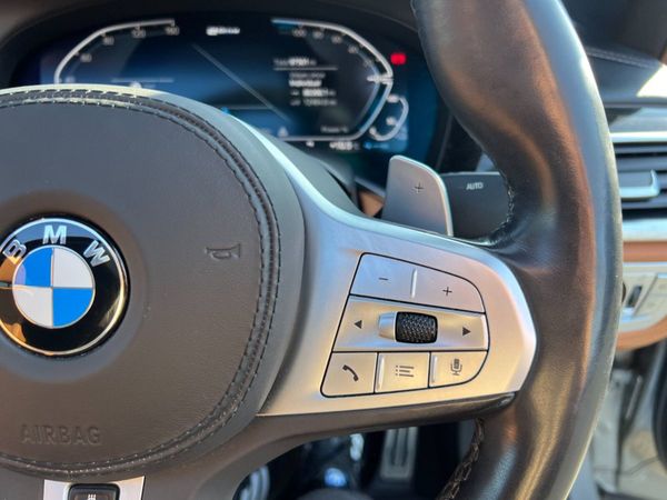 2020 (202) BMW 7 Series  745E M Sport Auto - Sunro 348350584