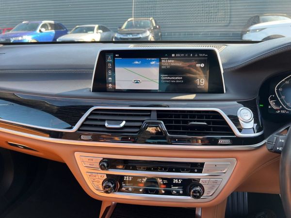 2020 (202) BMW 7 Series  745E M Sport Auto - Sunro 348350586