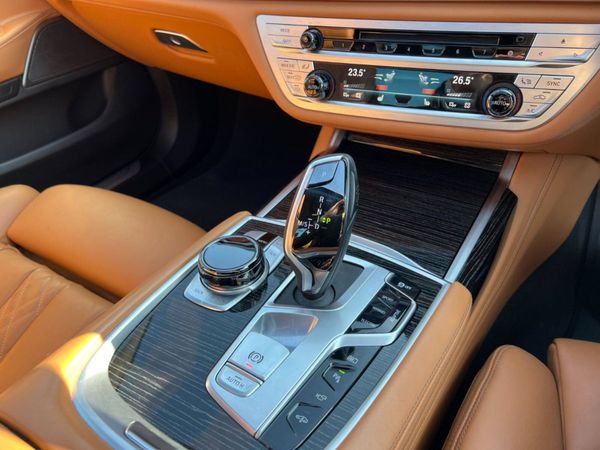 2020 (202) BMW 7 Series  745E M Sport Auto - Sunro 348350591