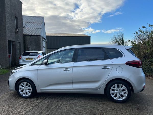 2018 Kia Carens 2 1.7 CRDI ISG  7 Seater 348350817