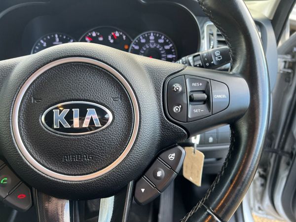 2018 Kia Carens 2 1.7 CRDI ISG  7 Seater 348350828